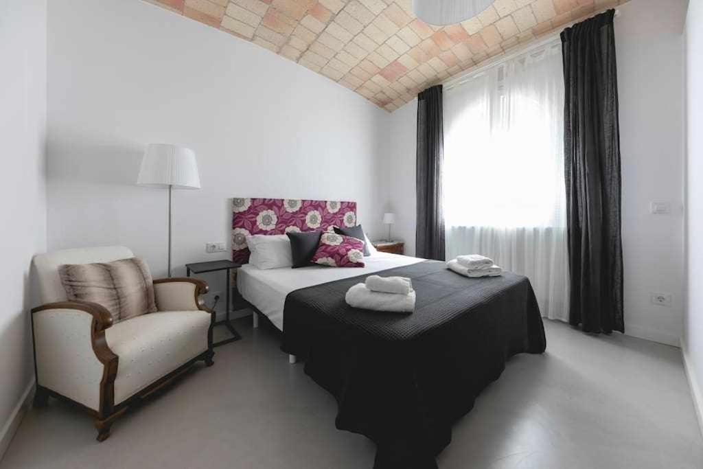 Newly Renovated Room W Pool & Bikeparking Girona Exterior photo