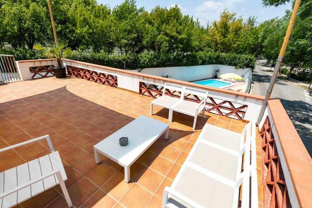 Newly Renovated Room W Pool & Bikeparking Girona Exterior photo