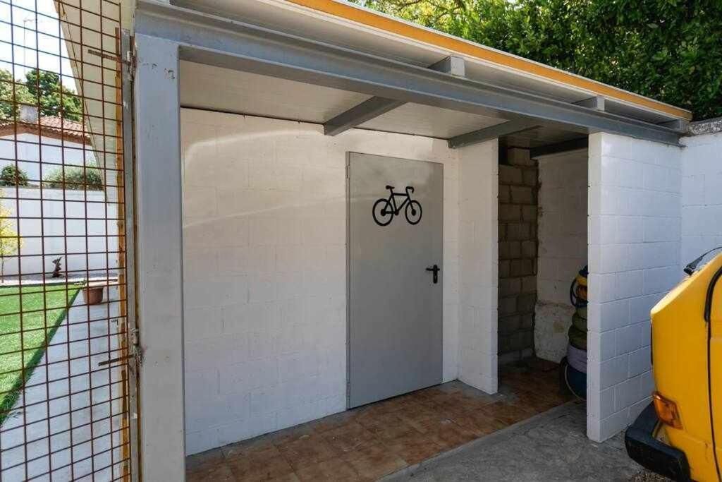 Newly Renovated Room W Pool & Bikeparking Girona Room photo