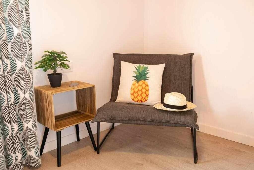 Newly Renovated Room W Pool & Bikeparking Girona Room photo