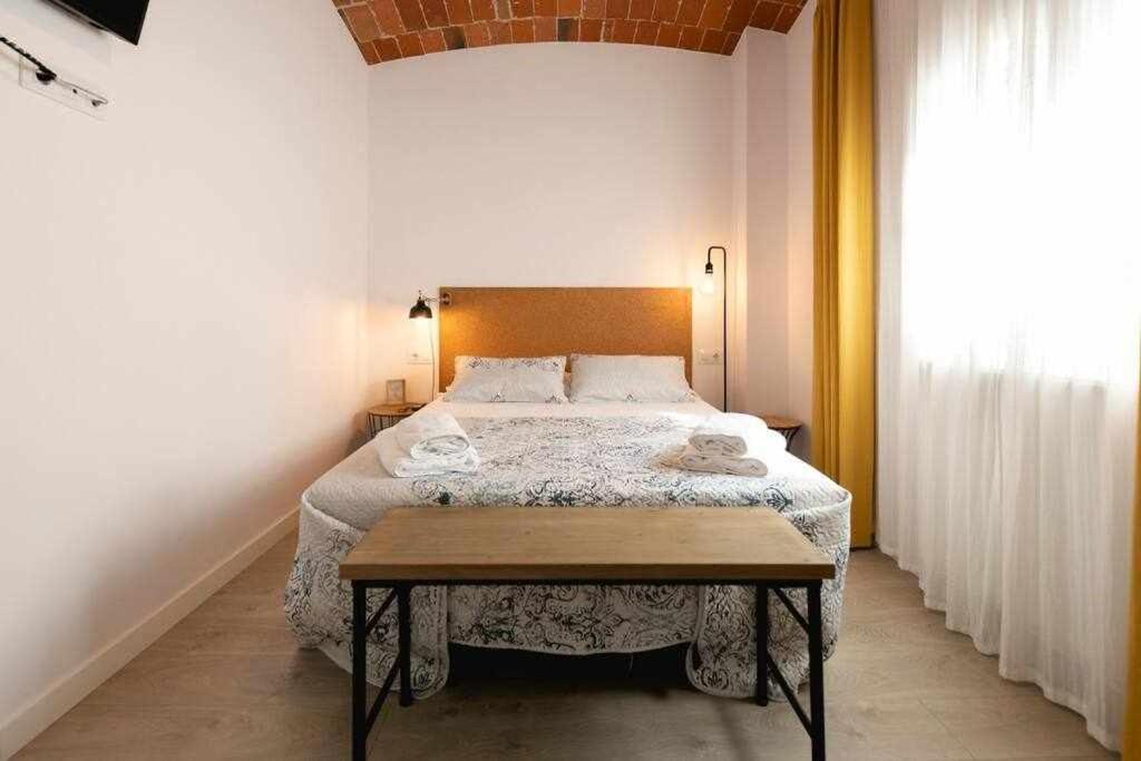 Newly Renovated Room W Pool & Bikeparking Girona Room photo